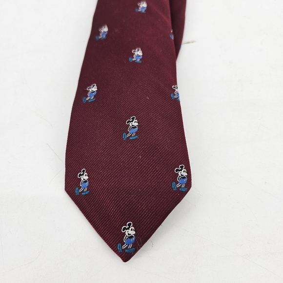 Walt Disney Cervantes Vintage Mickey Mouse Embroidered Neck Tie - Picture 2 of 5